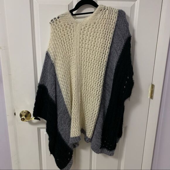 South moon under cardigan - Picture 4 of 4